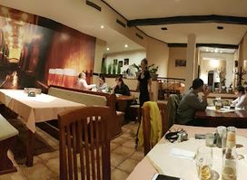 Restaurace Sklípek, Restaurace Karlovy Vary