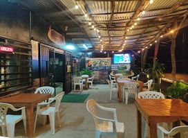 Esquivel Lounge