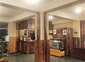 Star Blaze Restaurant and Cafe