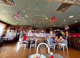 Pier Plaza Restaurant