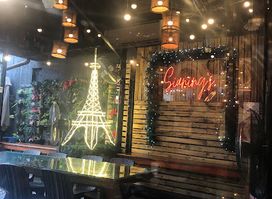 Sianing's Food House