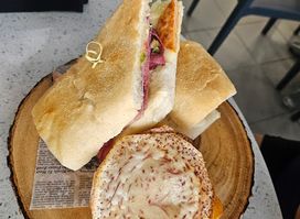 Panderri Bakery & Restaurant /Breakfast, Lunch,Dinner & Brunch
