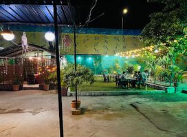 7/12 FAMILY RESTAURANT
