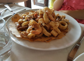 Osteria Grotesque