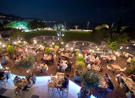 Yiamas Gastro Bar