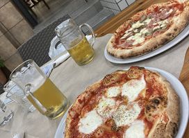 ristorante pizzeria degli scavi da Ernesto