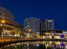 Amwaj Lagoon Park