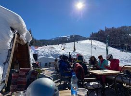 Ski Bar 1450