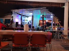 Bushman Café