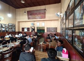 Warung Sate HM Harris