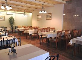Taverna Étterem és Vendégház