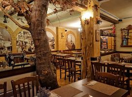 Tavern The Dipylon
