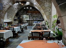 Porto Latchi Restaurant & Fish Tavern