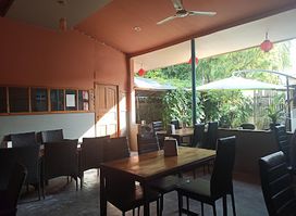 Amore - The Island Cafe