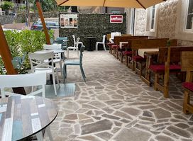 INCONTRO BAR & FOOD