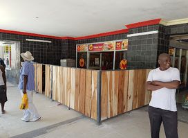 Munchos Chicken Grill Restaurant And Take Aways