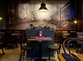 Bistro De Buik Van Parijs