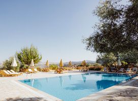 Mountain Breeze Lodge & Resort