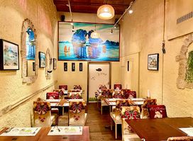 Vietnam House - Specialities and famous Sandwiches