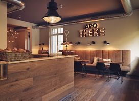apoTHEKE Lunch Kaffee Bar