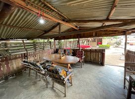 Pamudzi Eatery and Bar
