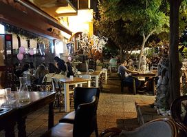 Kingdom Restaurant & Bar
