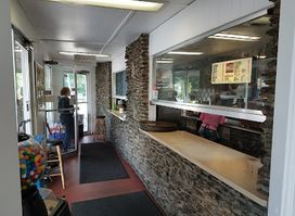 Ray's Drive In