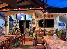 Happy Pig Restaurant