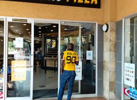 Debonairs mafenyatlala mall