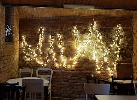 Hola Tapas Prosecco Bar