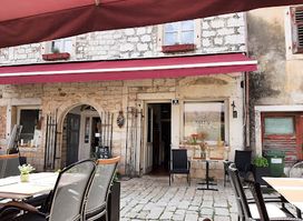 Bistro NIki's