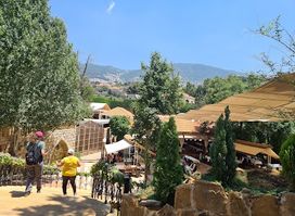 Al Mamlaka Restaurant