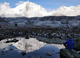 Above the cloud lodge and restaurant (Lobuche)