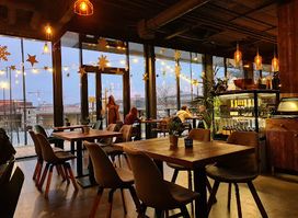 Monkey Bistro