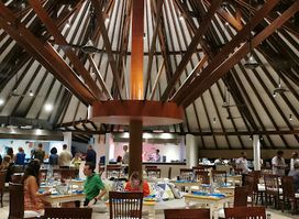 Maakana Restaurant