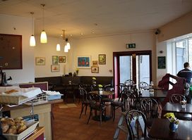 Osta Cafe and Wine Bar