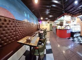 Snowberry Dessert Cafe