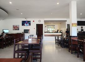 Pidoks Restaurant Matina Branch