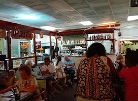 Mama Mia Italian Deli & Pizzeria