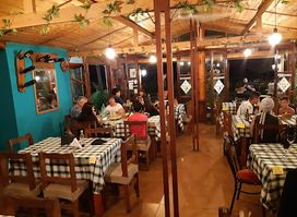 El Bosque Restaurant y Hospedaje