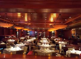 Fleming’s Prime Steakhouse & Wine Bar