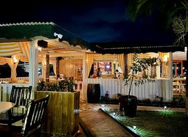 Le Shack Restaurant and Bar