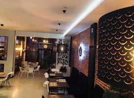 El Velero Café & Restaurant