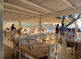 Nikolas Tavern Mykonos - Seafood Restaurant