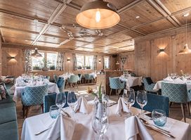 Connys – Original Tiroler Wirtshaus | Restaurant · Bed & Breakfast
