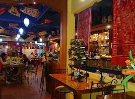 Chez Papa French Bistro and Wine Bar