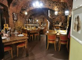 Compa Restaurant Okrepčevalnica Čompa