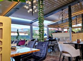 Maze - Restaurant - Lounge
