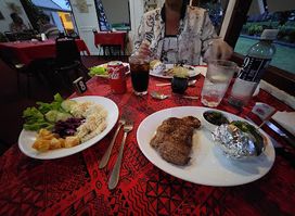 Alberto's Steakhouse and Bar