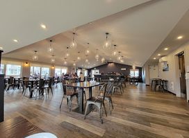 Muddy Rudder Bar & Grill
